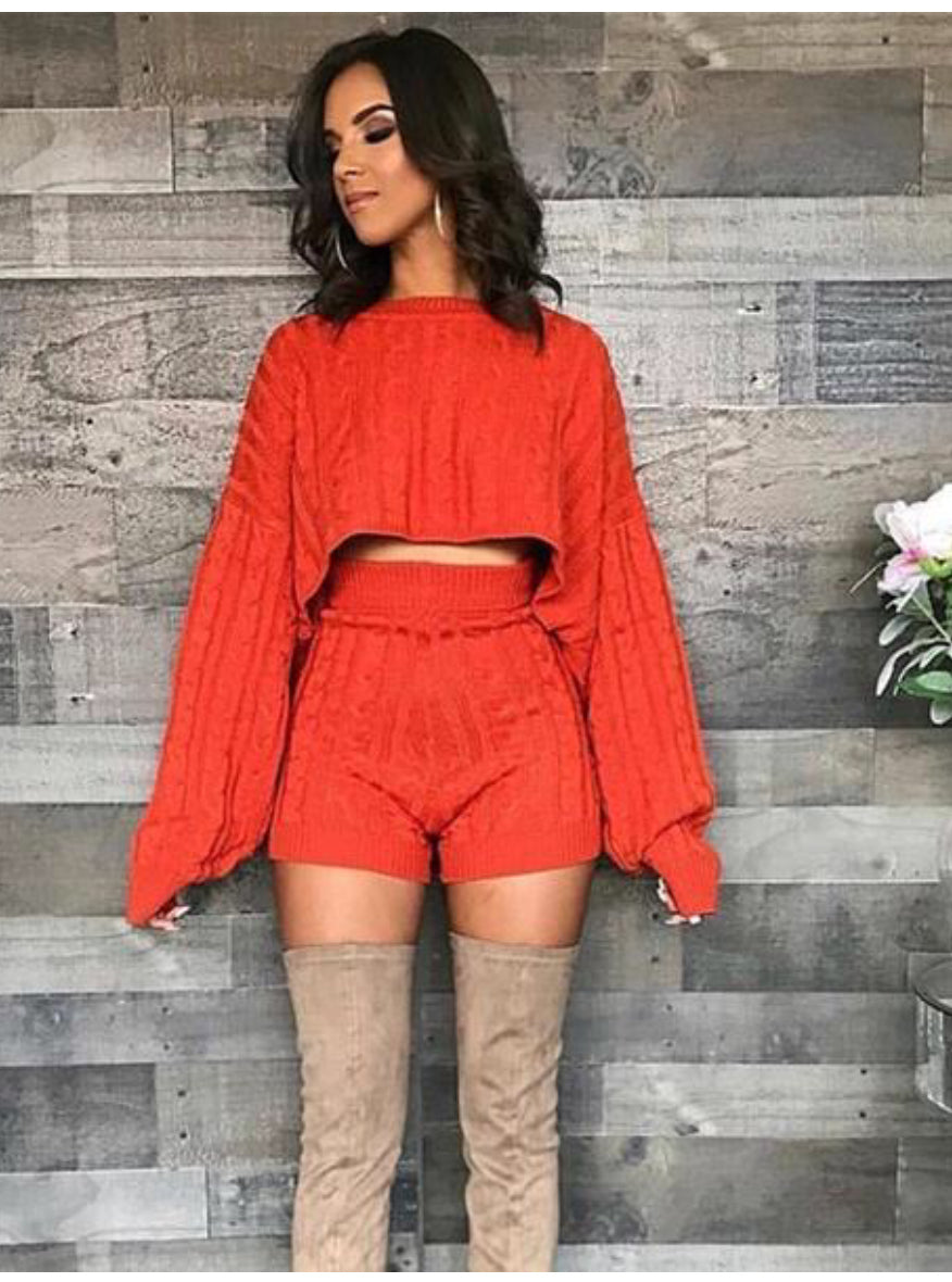 Knitted Crop Tops Peck Shoulder Shorts Suit