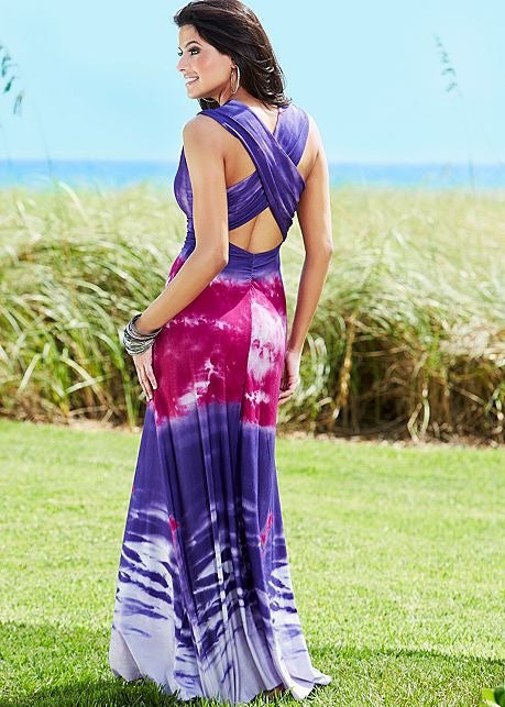 (A) Maxi Dress With Detail Back