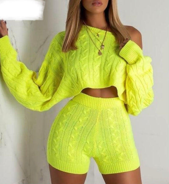 Knitted Crop Tops Peck Shoulder Shorts Suit